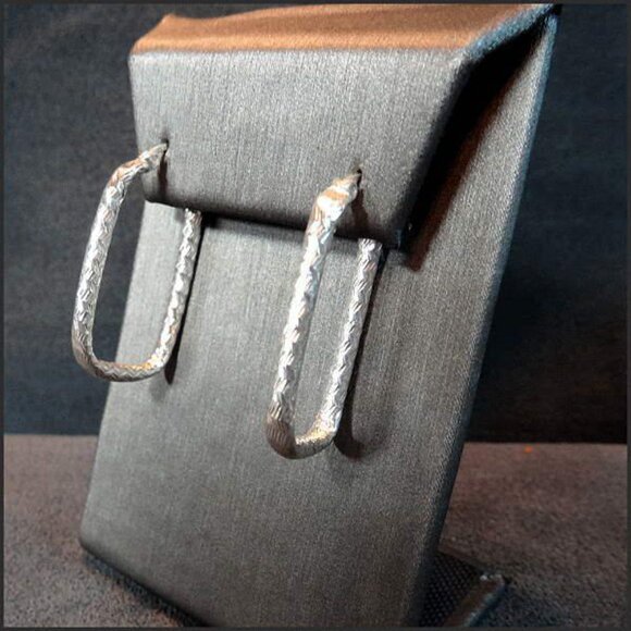 925 Sterling Silver Diamond Etched Rectangular Hoop Pierced Earrings 17088 - Picture 4 of 5